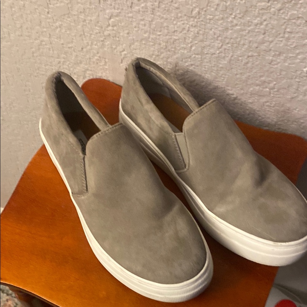 Gray Slip-On Men's Shoes